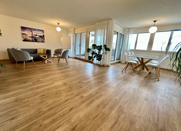 Grosszügiger Seminar- und Coachingraum in Zumikon/ZH, 45m2 in Zumikon