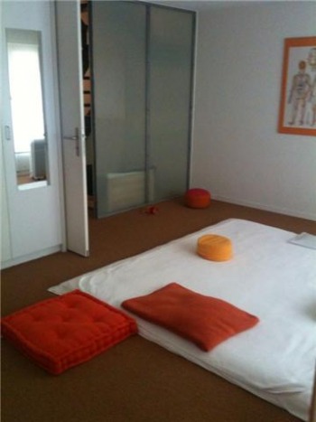 Therapieraum Monatsmiete mit Bad und Sitzplatz im Matte-Quartier Bern in Bern